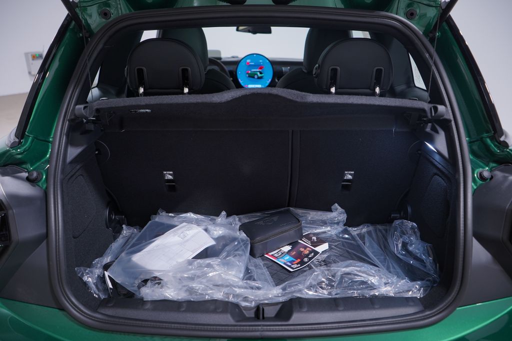 Thumbnail: 2026 MINI Cooper - 15