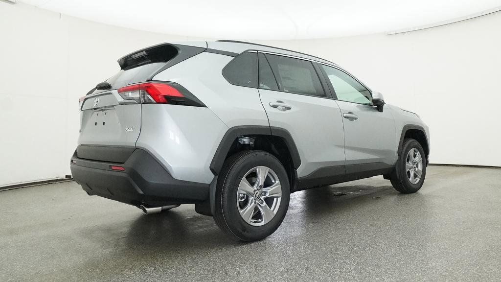 Thumbnail: 2025 Toyota RAV4 - 29