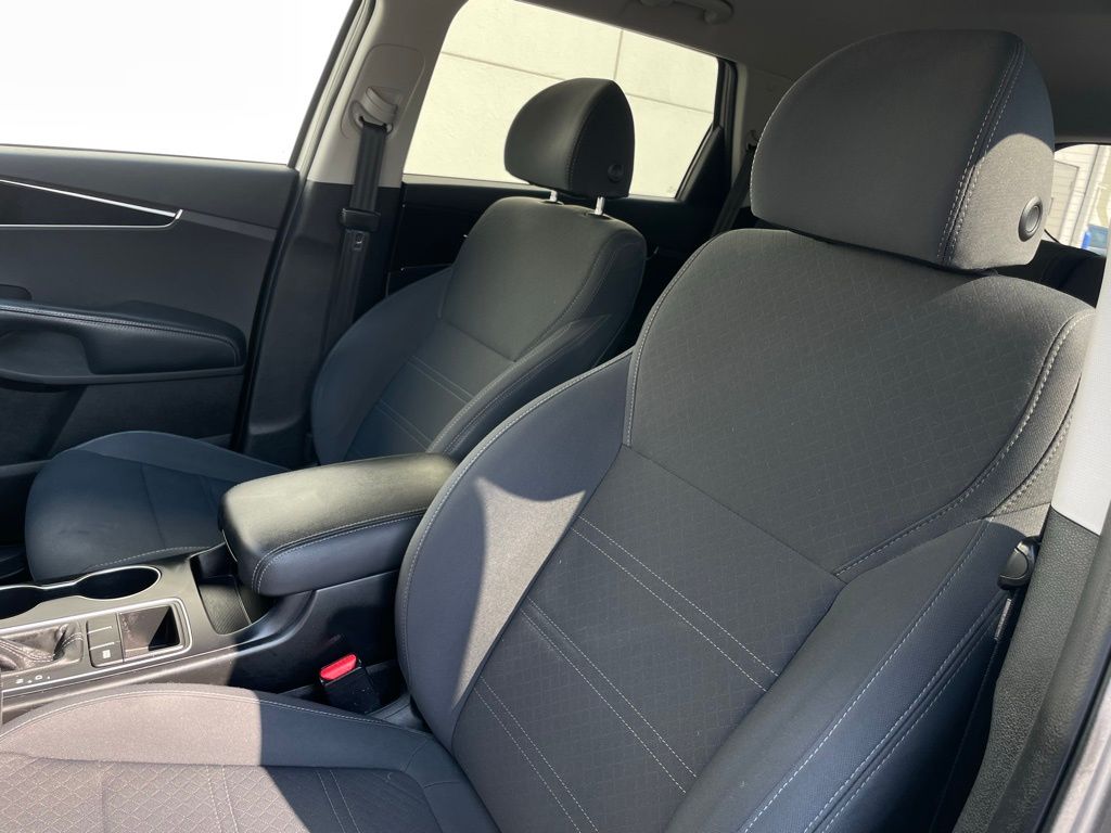 Thumbnail: 2018 Kia Sorento - 25