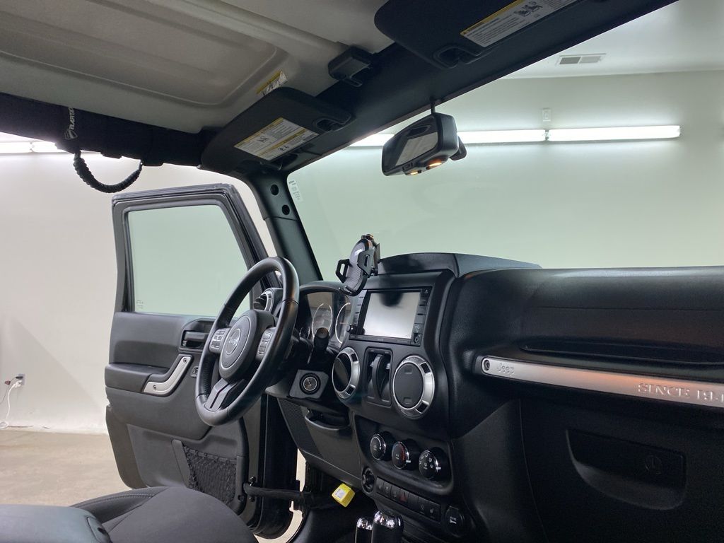 2016 Jeep Wrangler Rubicon photo