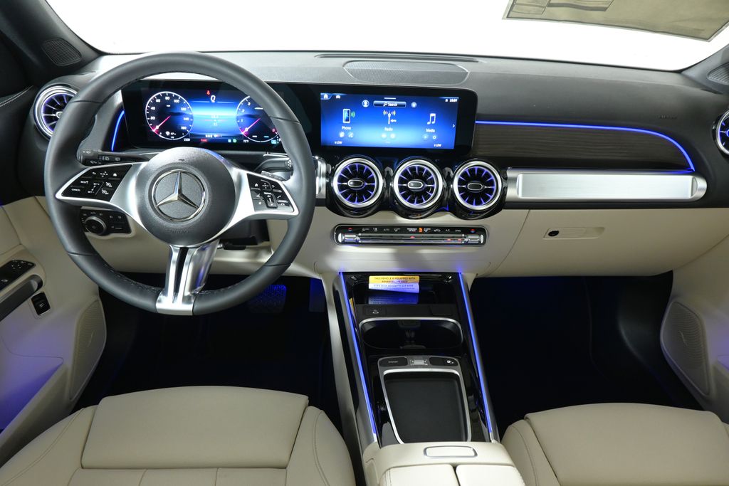 Thumbnail: 2026 Mercedes-Benz GLB - 16