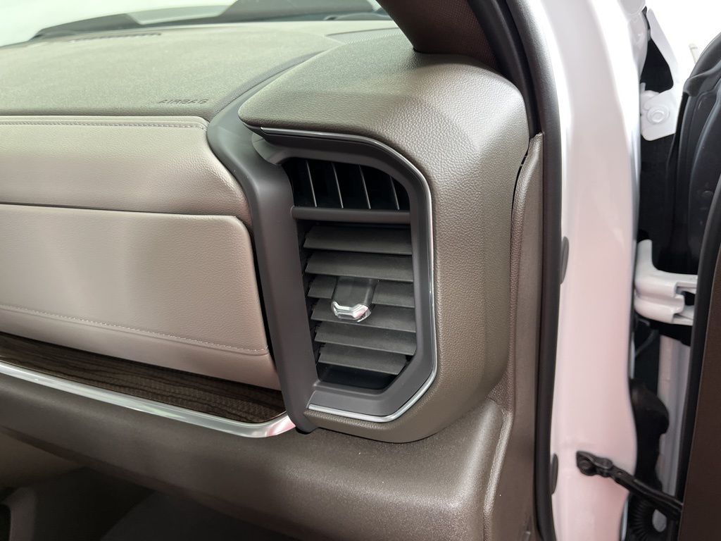 Thumbnail: 2026 Chevrolet Silverado 1500 - 22