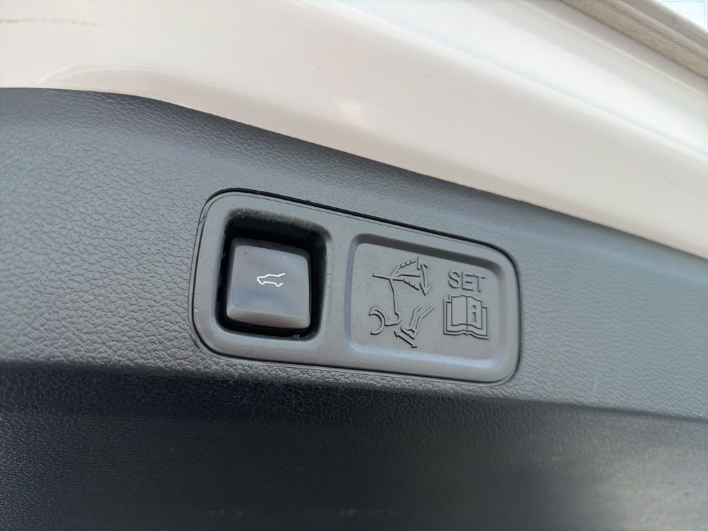 Thumbnail: 2019 Ford Expedition MAX - 23