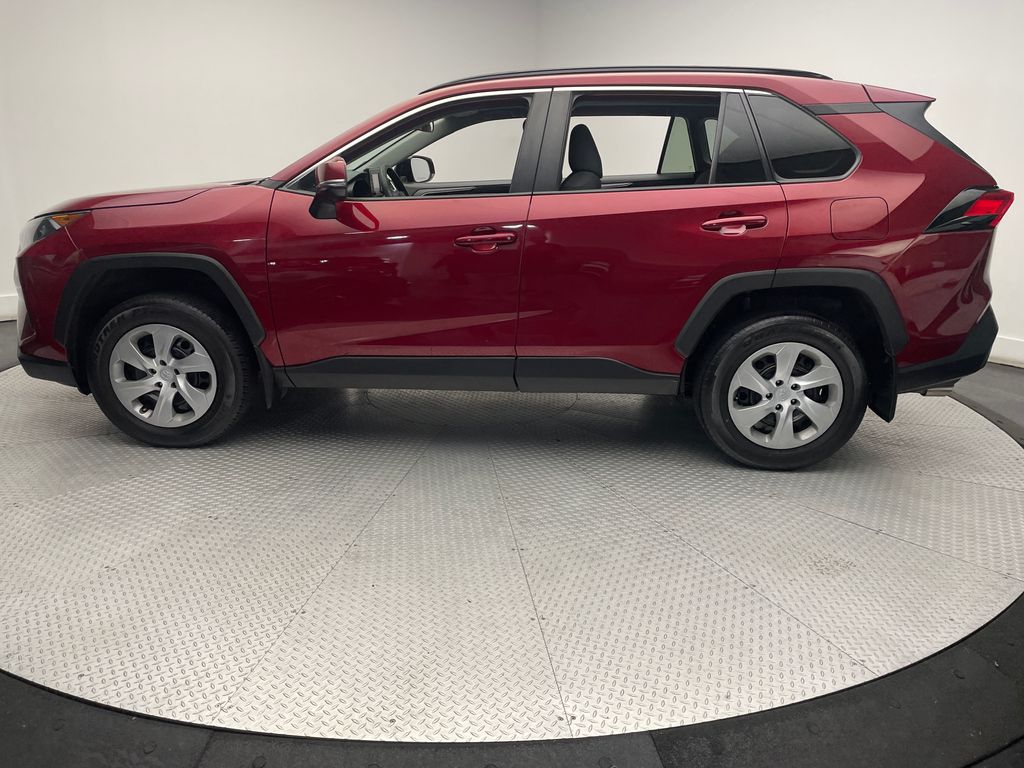 2021 Toyota RAV4 LE 8