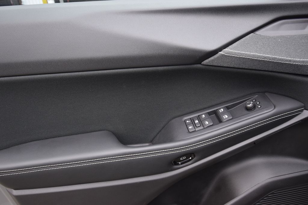 new 2026 Jeep Cherokee car, priced at $39,778