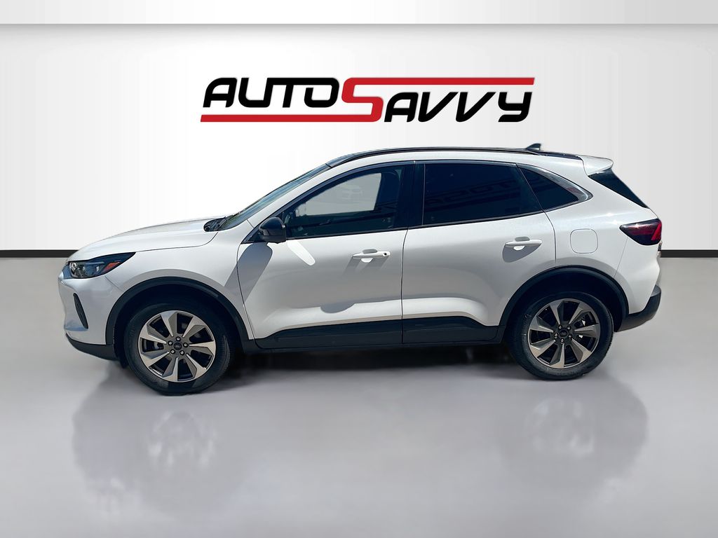 Used 2025 White Ford Platinum image 4