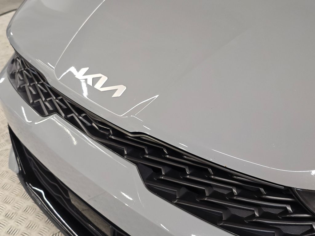 Used 2022 Gray Kia GT-Line image 13