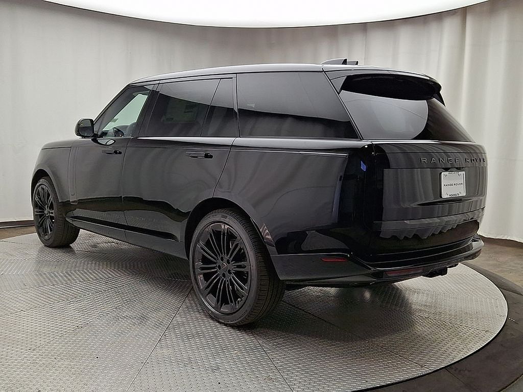 Thumbnail: 2026 Land Rover Range Rover - 4