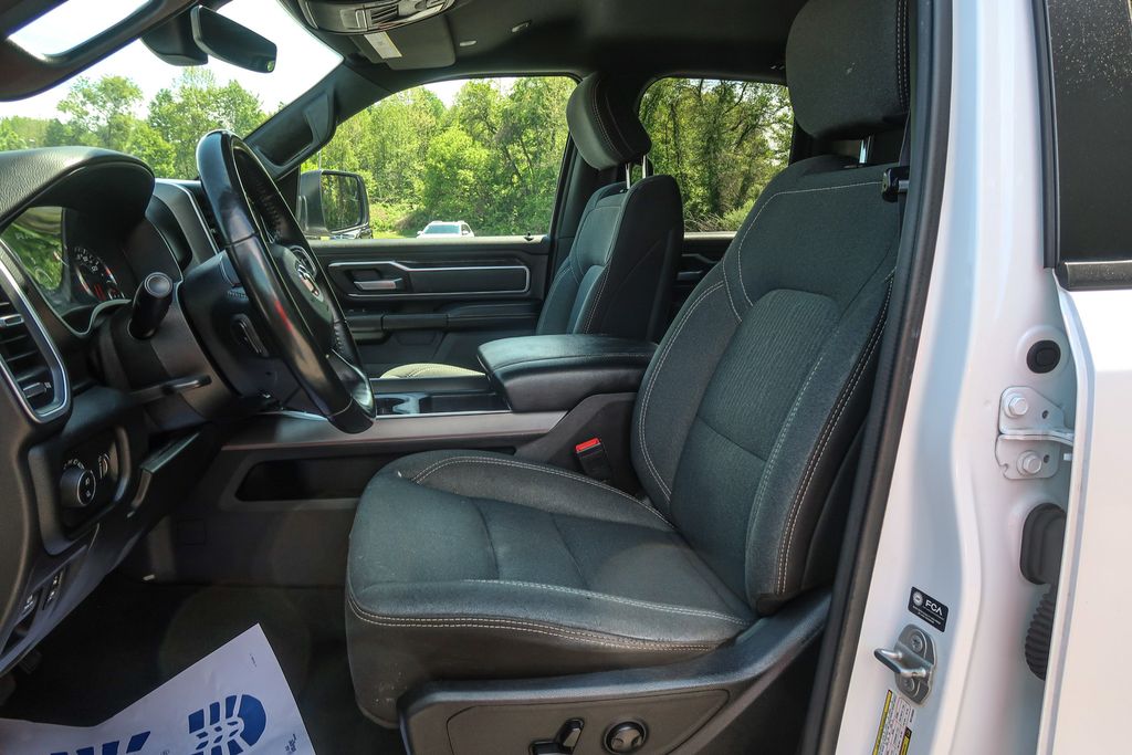 2022 Ram 1500 Big Horn Quad Cab 4x4 6'4" Box