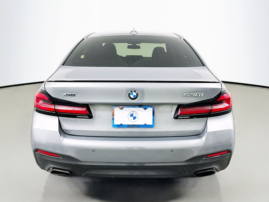 Thumbnail: 2023 BMW 5 Series - 6