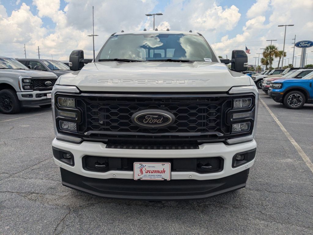 2025 Ford F-350 Super Duty Lariat