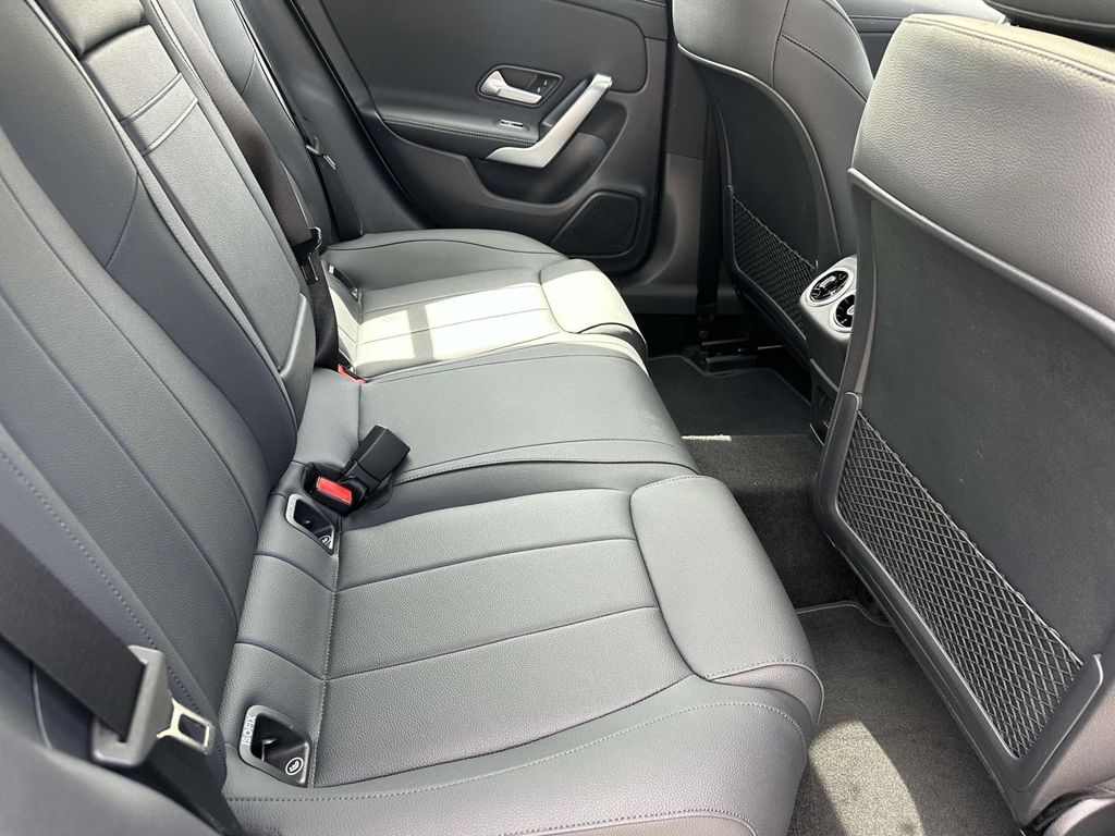 2025 Mercedes-Benz CLA 250 13