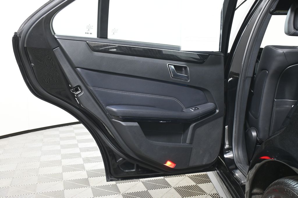 2016 Mercedes-Benz E-Class E 350 31