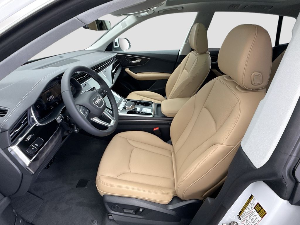 Thumbnail: 2026 Audi Q8 - 19