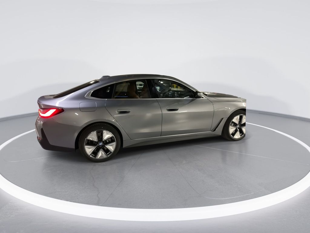 2025 BMW i4 xDrive40 8