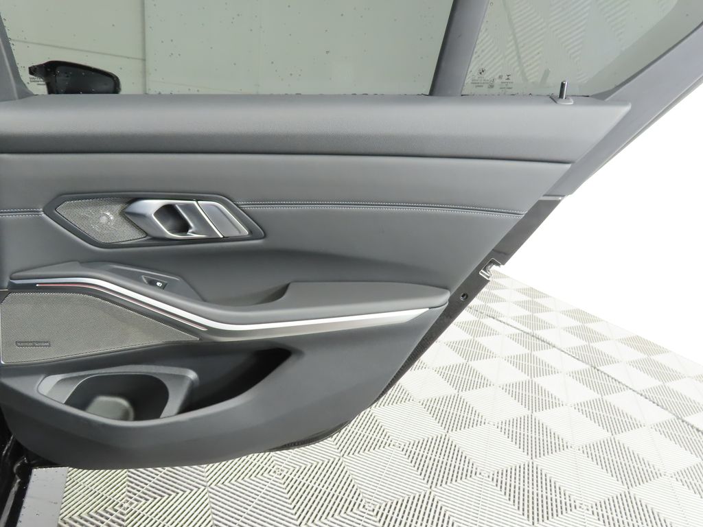 Thumbnail: 2022 BMW M3 - 27