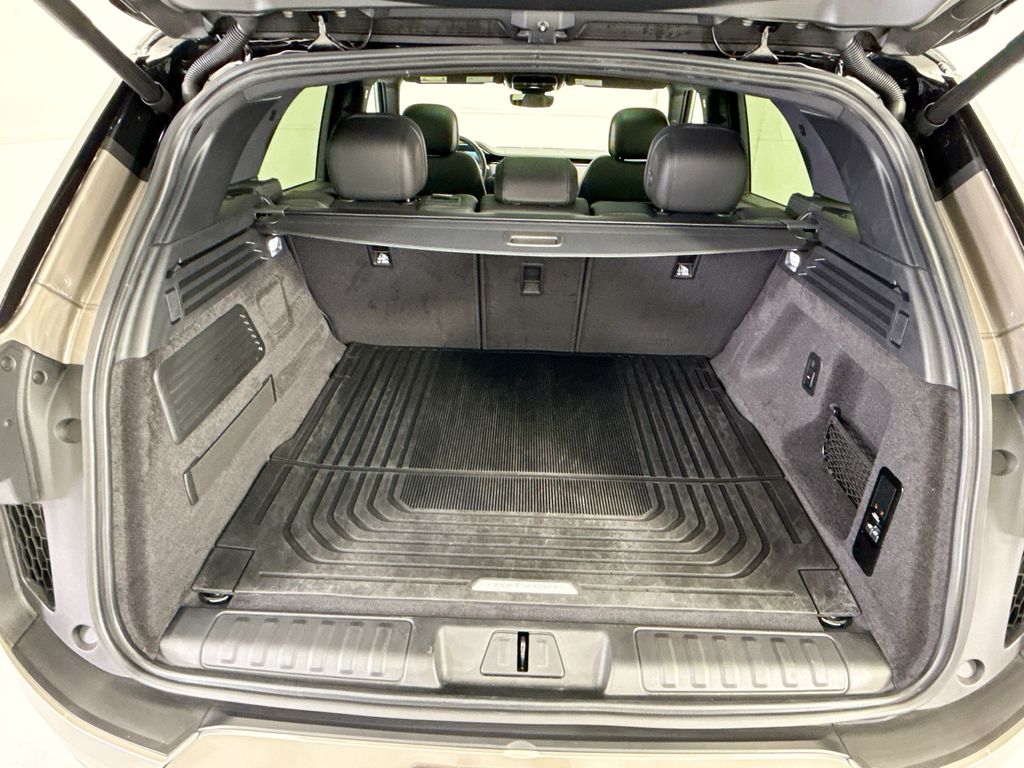 Thumbnail: 2023 Land Rover Range Rover Sport - 28