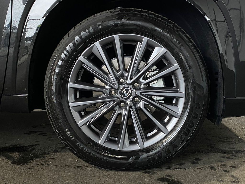 Thumbnail: 2026 Lexus TX - 4