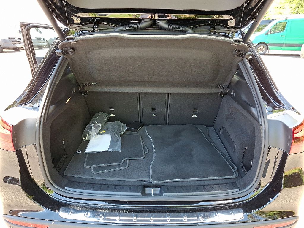 Thumbnail: 2025 Mercedes-Benz GLA - 26