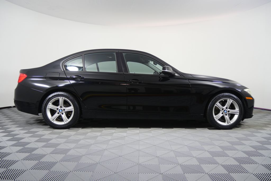 Thumbnail: 2015 BMW 3 Series - 2