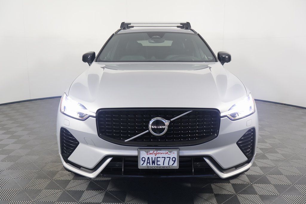 2022 Volvo XC60 Recharge Core 2