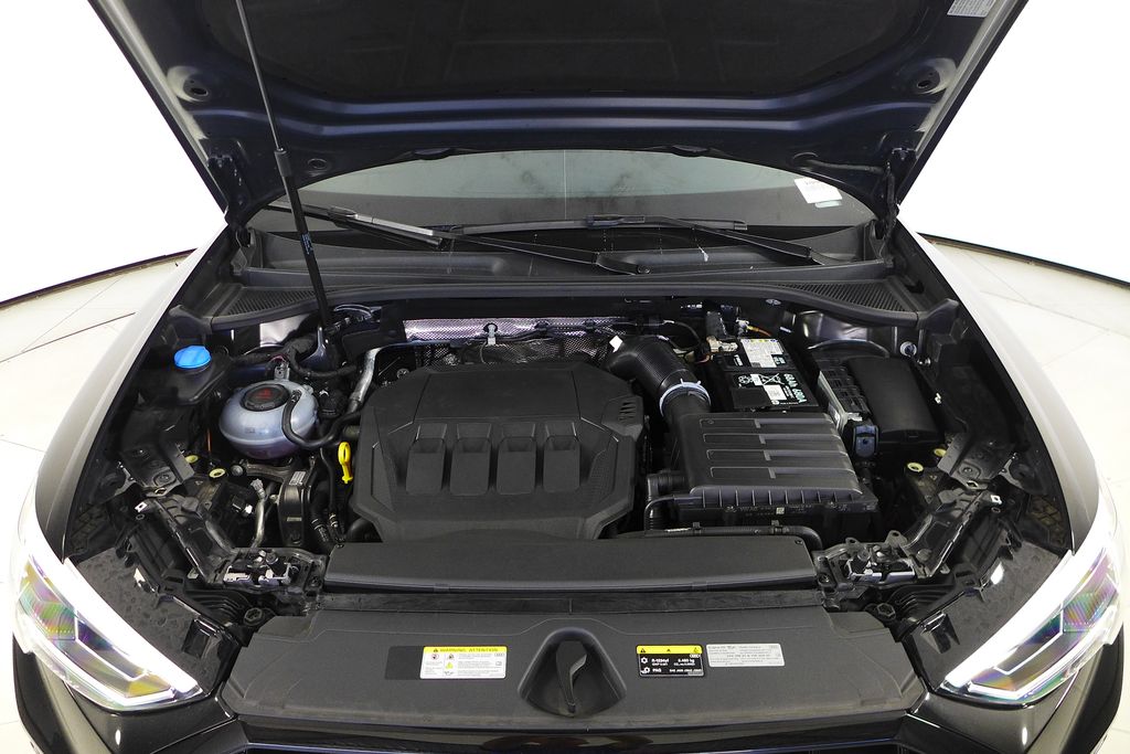 Thumbnail: 2025 Audi Q3 - 6