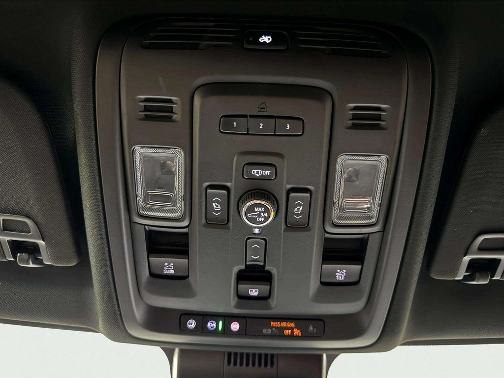 Used 2023 Blue GMC Denali Ultimate image 23
