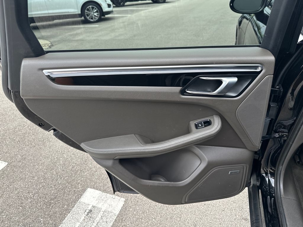 Used Car 2018 Porsche Macan  For Sale Under $25,000 In Austin, Texas