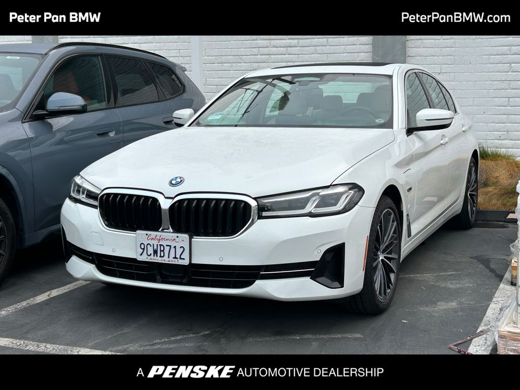 Thumbnail: 2023 BMW 5 Series - 1