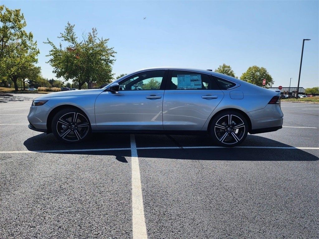 Certified Used 2024  Honda Sport image 11