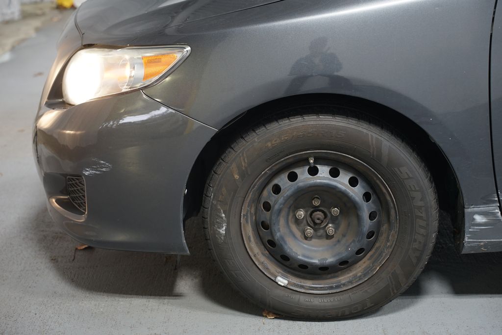 Thumbnail: 2010 Toyota Corolla - 5