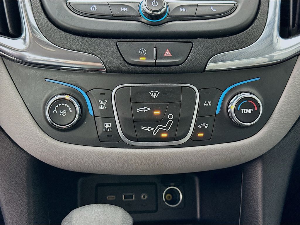 Thumbnail: 2024 Chevrolet Equinox - 15