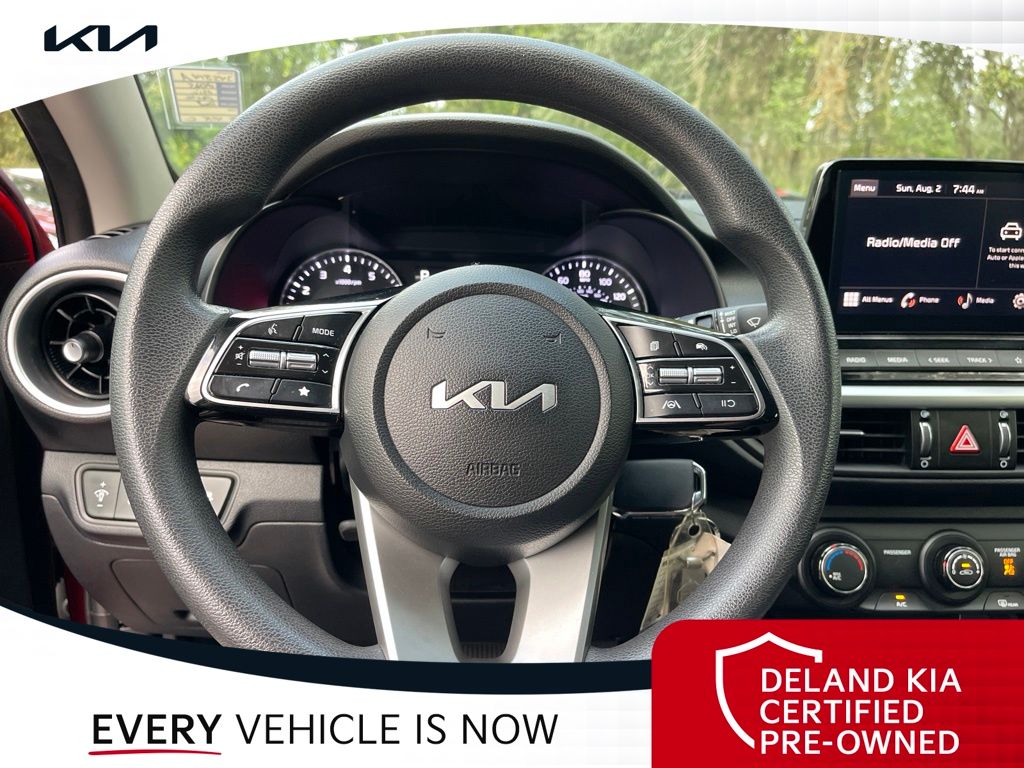 2024 Kia Forte LXS - Photo 21