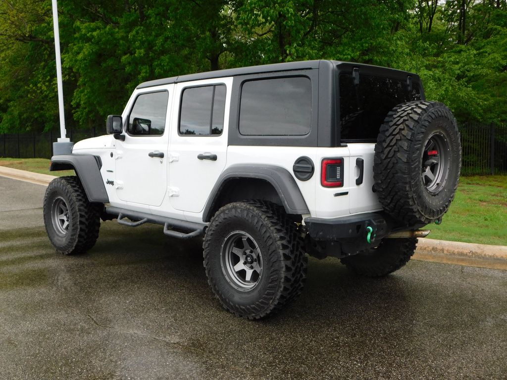 2020 Jeep Wrangler Unlimited Altitude 9