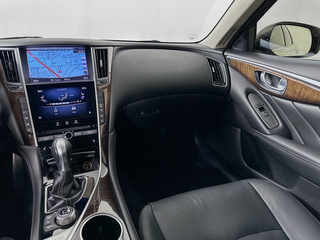 Thumbnail: 2015 INFINITI Q50 - 24