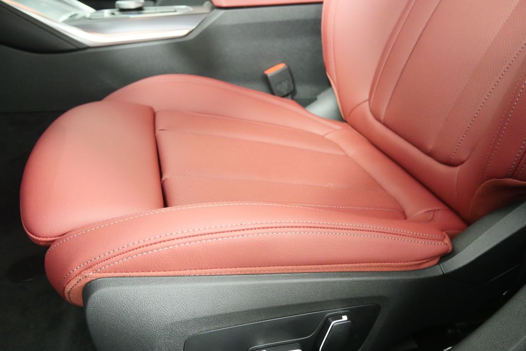 Thumbnail: 2026 BMW i4 - 10