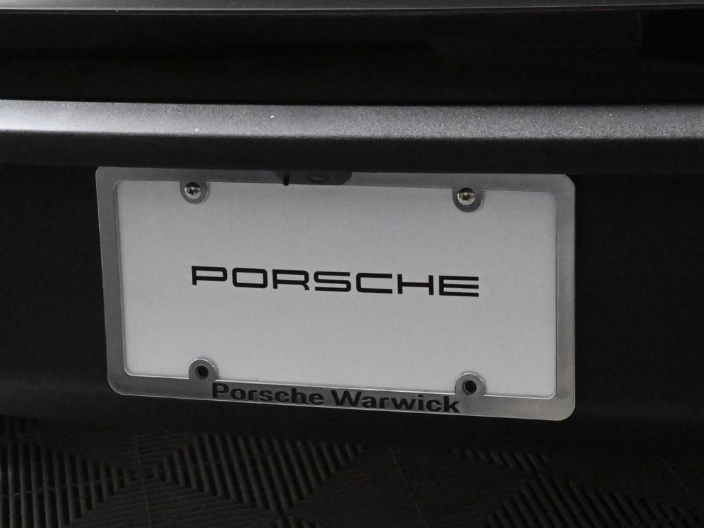 Thumbnail: 2026 Porsche Macan - 14