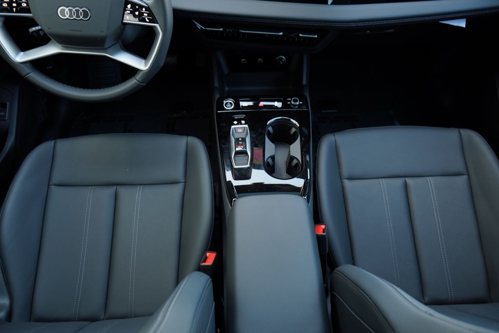 2025 Audi Q6 e-tron Premium 16