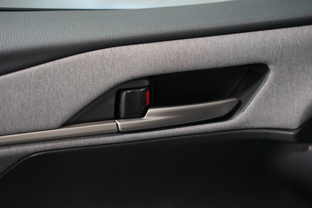 Thumbnail: 2026 Toyota Camry - 32