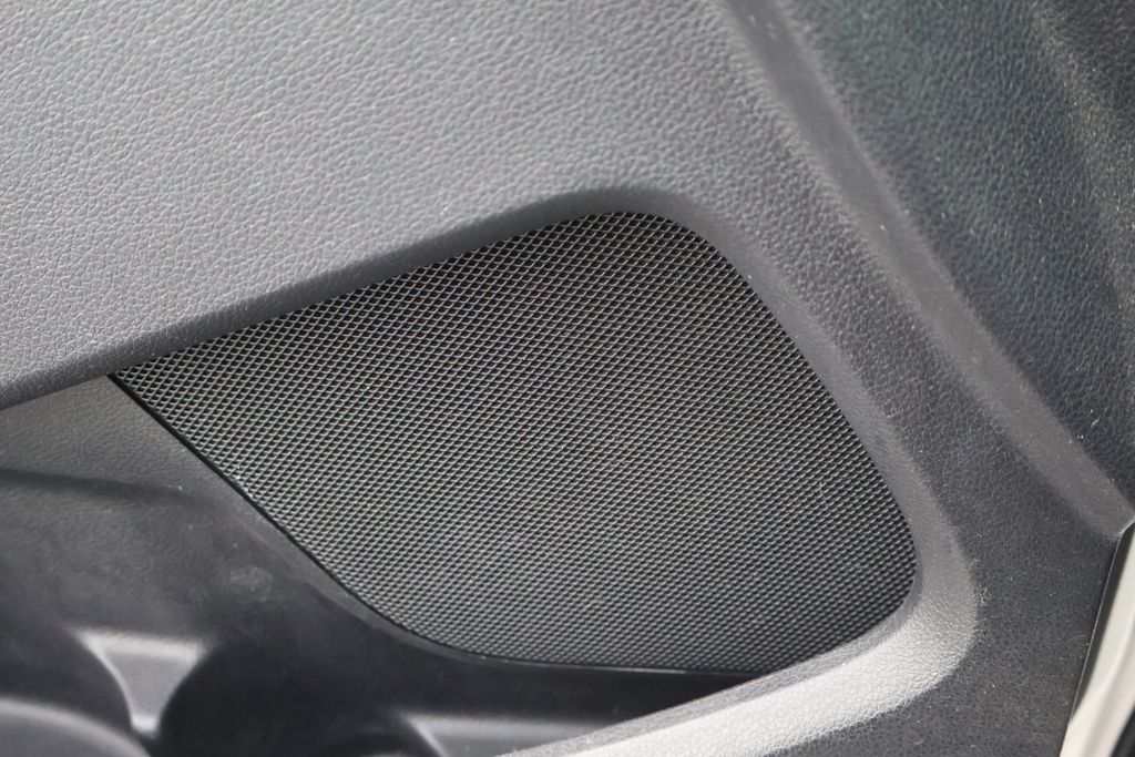 Thumbnail: 2019 Ford Explorer - 16