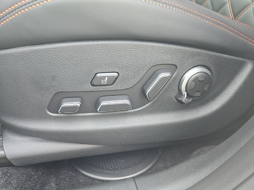 Thumbnail: 2026 Genesis GV70 - 19