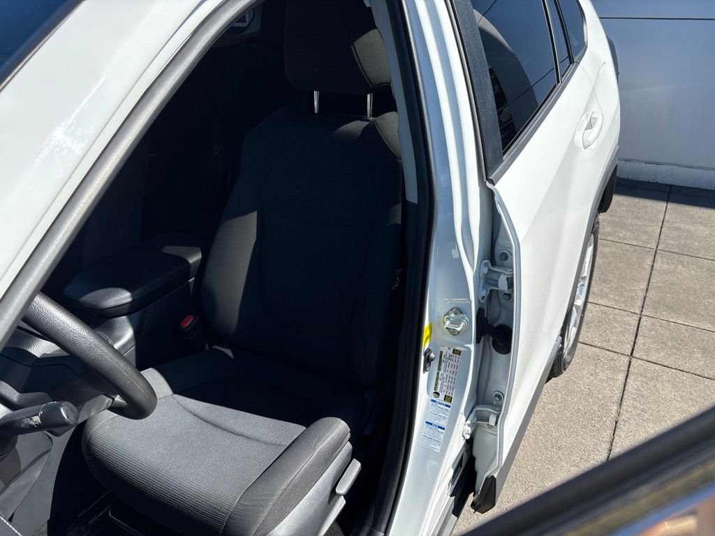 2019 Toyota RAV4 Hybrid LE