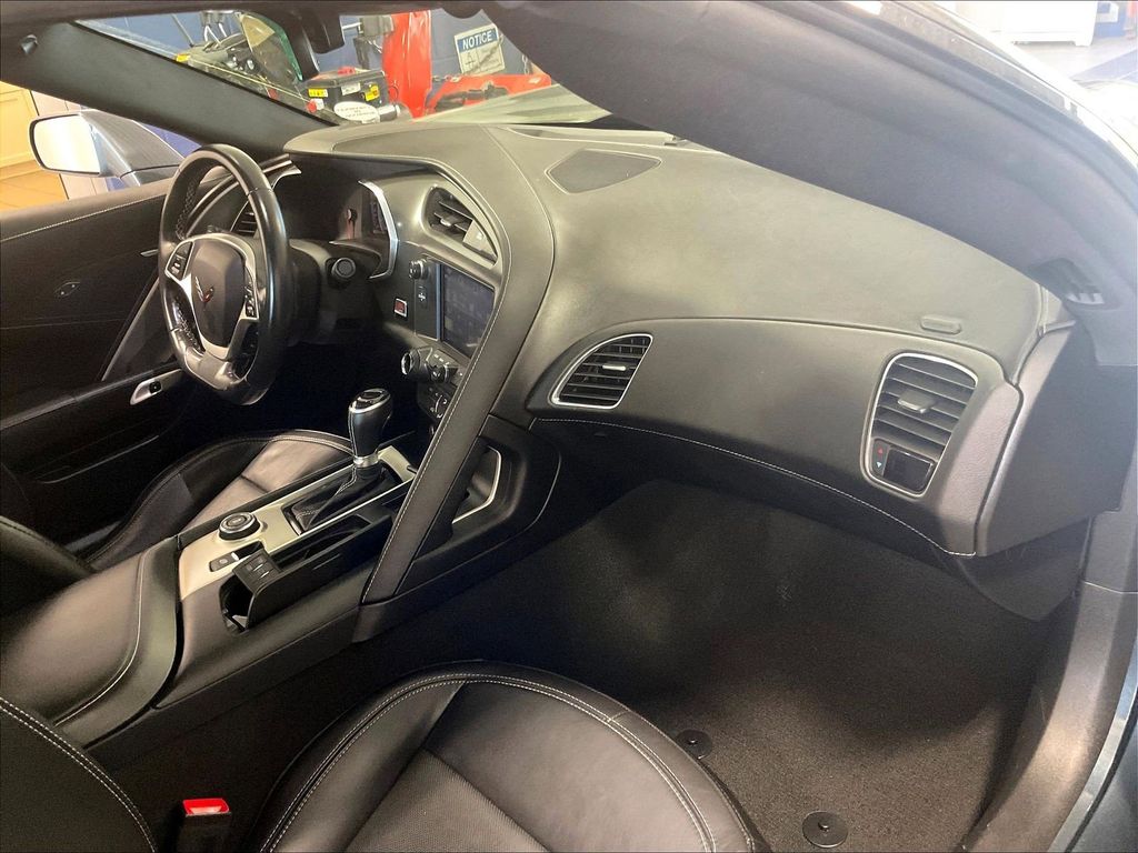 2019 Chevrolet Corvette — photo 14