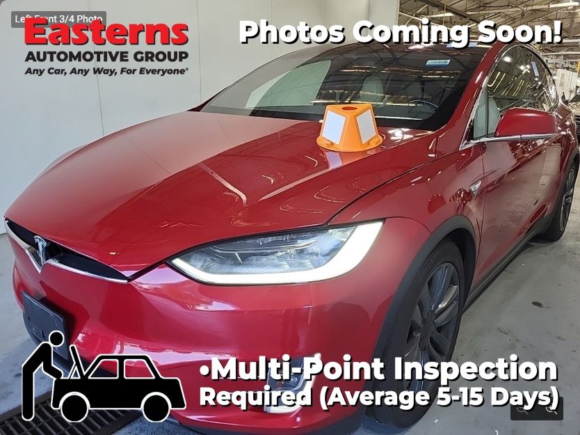 2016 Tesla Model X's photo