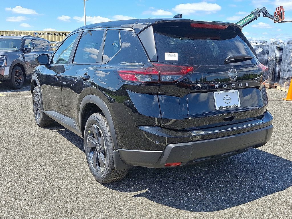Thumbnail: 2025 Nissan Rogue - 3