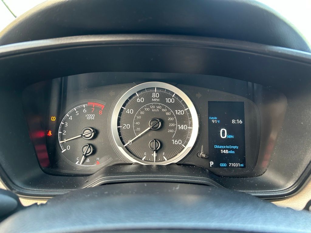 2021 Toyota Corolla LE 22