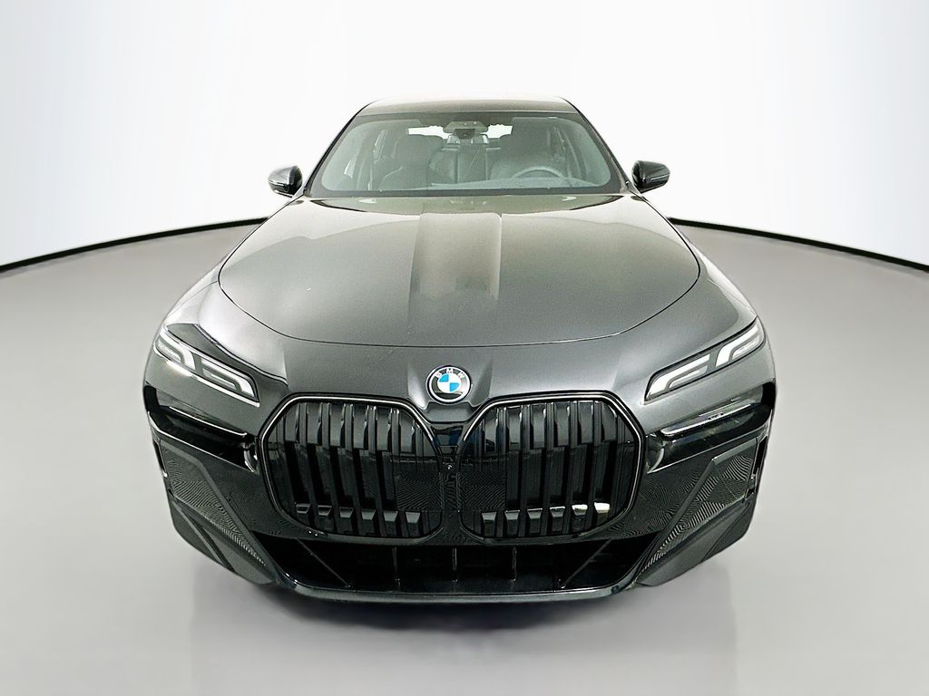 2025 BMW 7 Series 750e xDrive 2