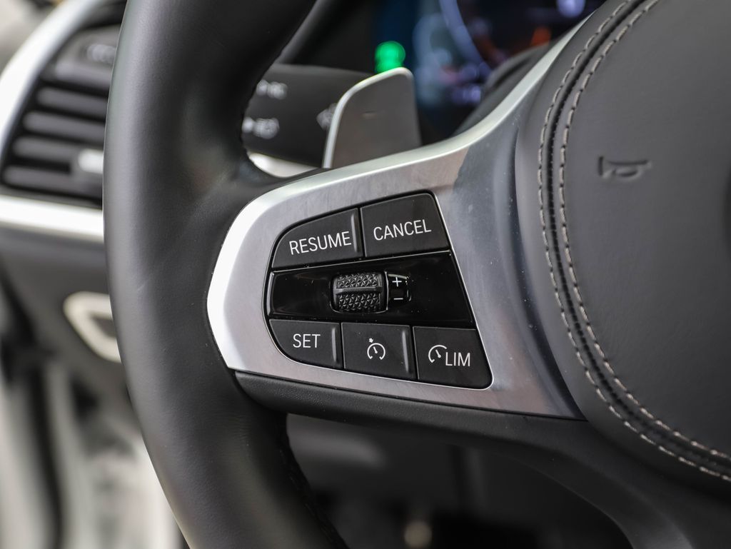 2022 BMW X5 xDrive40i 12