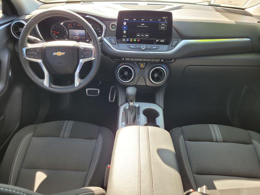 Used 2023 White Chevrolet LT image 13