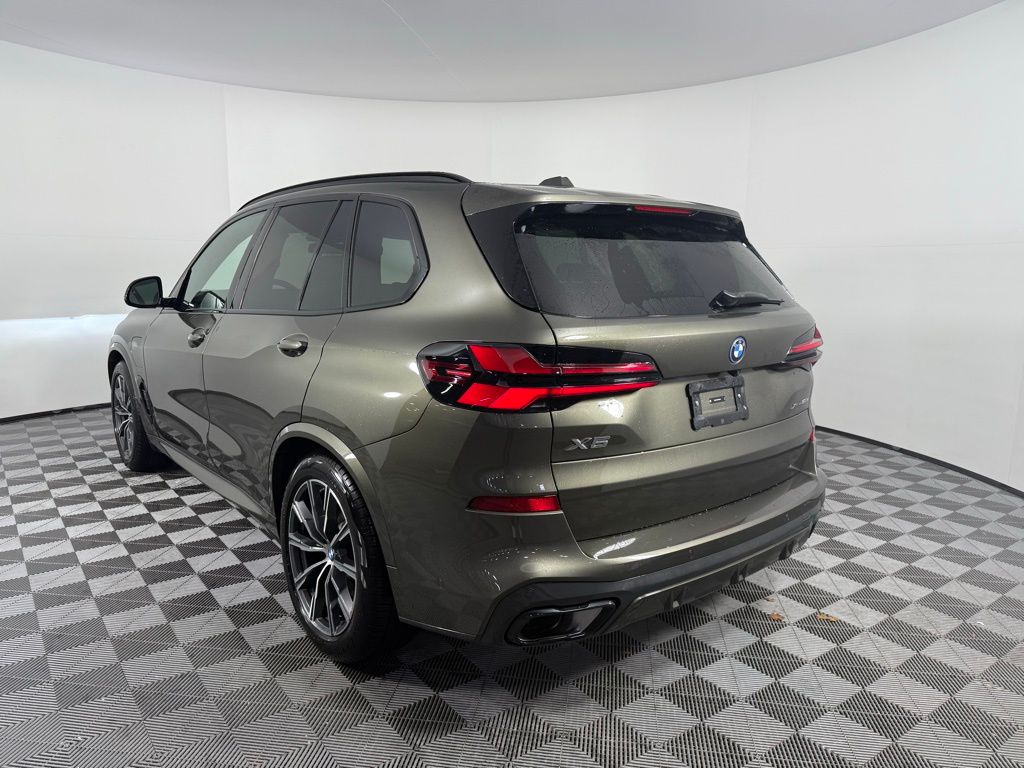Thumbnail: 2025 BMW X5 - 7